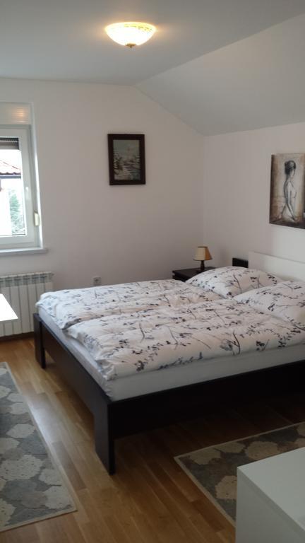 Rooms & Apartment Mira G. Postojna Phòng bức ảnh