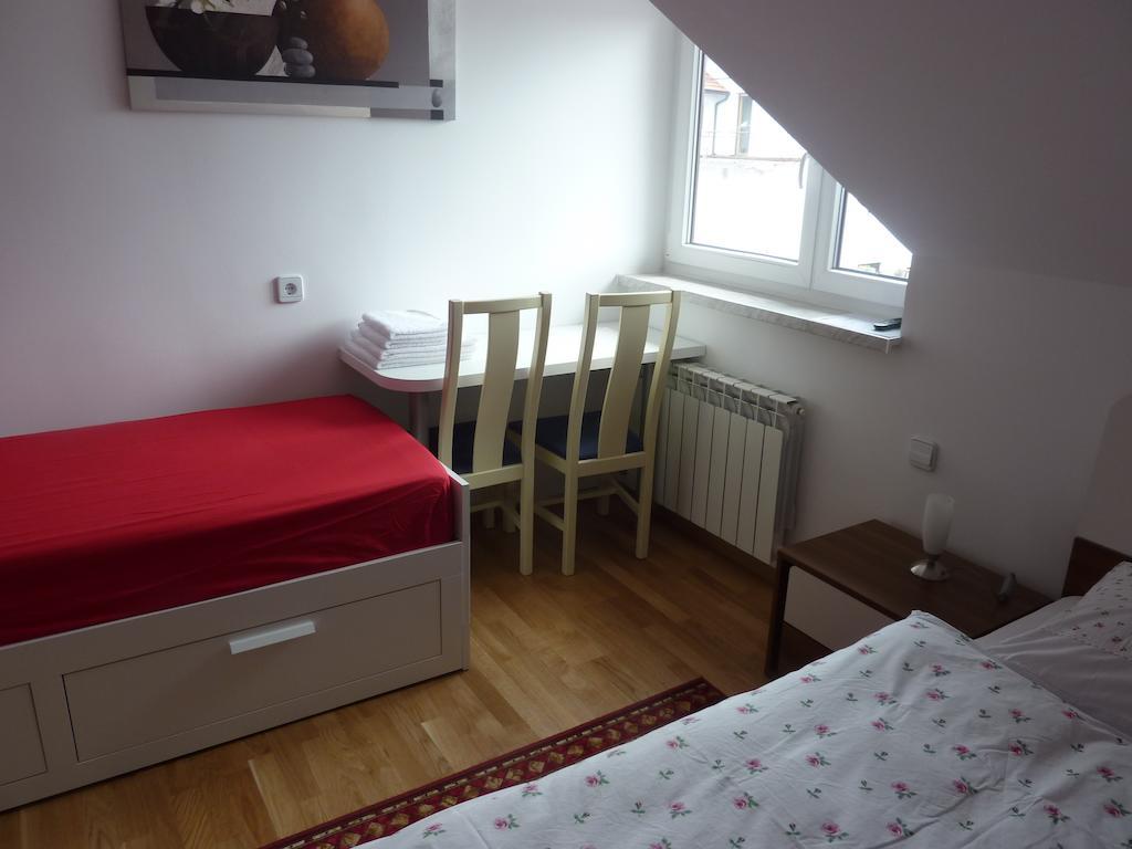 Rooms & Apartment Mira G. Postojna Phòng bức ảnh
