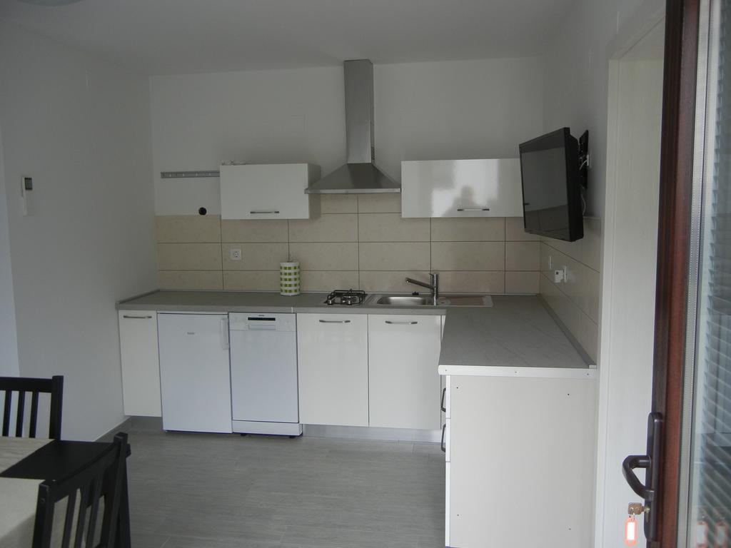 Rooms & Apartment Mira G. Postojna Ngoại thất bức ảnh